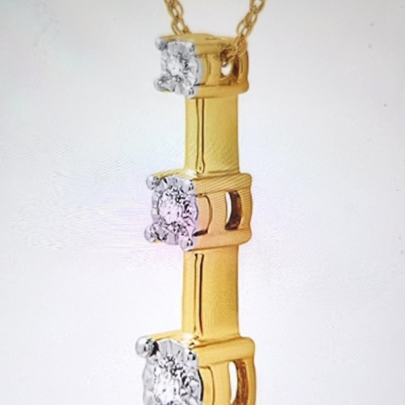 Woman's Lab Grown Diamond Three Stone Pendant Necklace In Sterling Silver - Picture 1 of 4